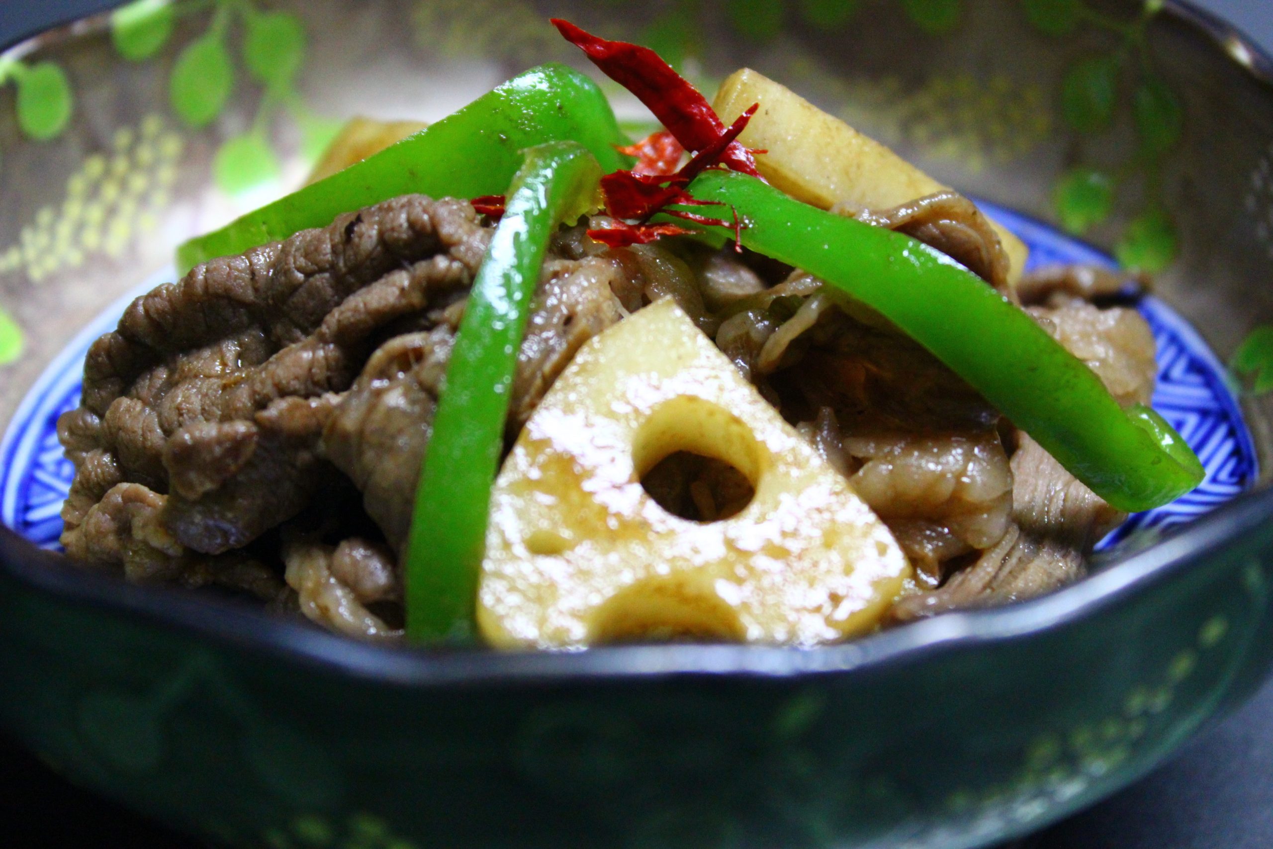 美味しさ増し増し蓮根と牛肉炒め